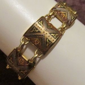 vtg bracelet possibly hand painted w/ safety chain